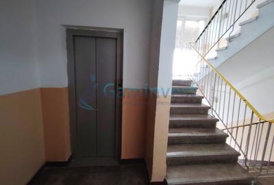 Apartament cu 2 camere semidecomandat în Rogerius