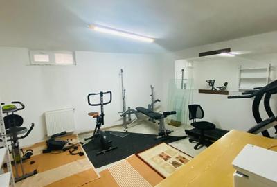 Casa D+P+M zona Grdina Poporului finisata +9 ari teren 308.000eur neg - 9