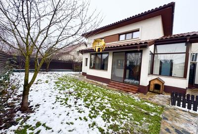 Casă individuală cu 5 camere în Odăi
