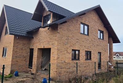 Casă de vânzare | Burdujeni | 200 mp utili | 7,7 Ari - 8