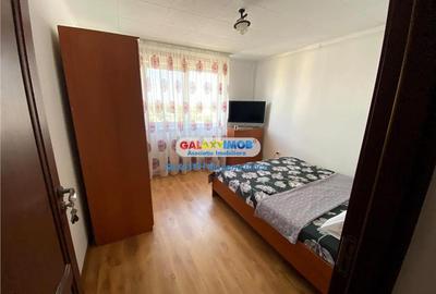 Apartament cu 2 camere decomandat, mobilat în Republicii