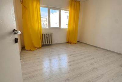 NORD - Apartament 2 cam DECOMANDAT, Etaj 3/4, Bloc 1986 - 9