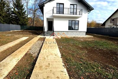 Casa noua, P+M, 4 camere, terasa, teren 550 m2, central, CORNU - 1