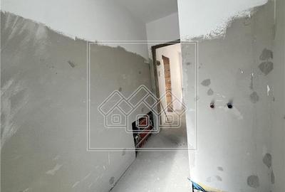 Casa de vanzare in Sibiu - noua, individuala, teren 335 mp - zona buna - 22