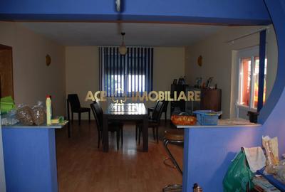 Casa 6 Camere de vanzare | Ilfov | Rosu | Gradina | Curte proprie - 4