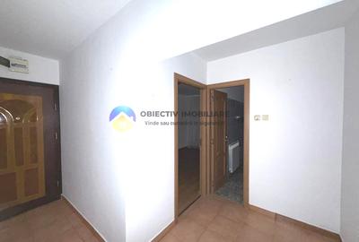 Apartament cu 3 camere decomandat în Dărmănești