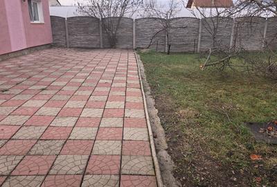 Vand casa in Deva, zona Garii (Peste Linia Ferata), P+E, din anul 2010 - 2