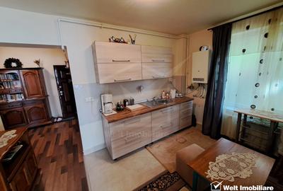 Apartament cu 2 camere semidecomandat, mobilat în Baciu