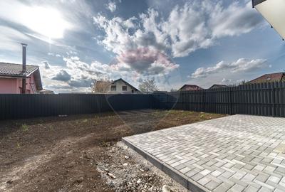 CASA TIP DUPLEX cu 5 camere de vanzare| Cartier Izvor | COMISION 0% - 40