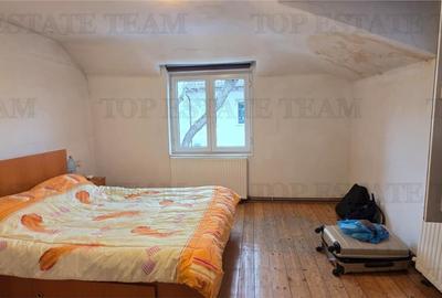 Casă individuală cu 5 camere în Turda