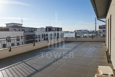 Penthouse cu 3 camere decomandat în Turnișor