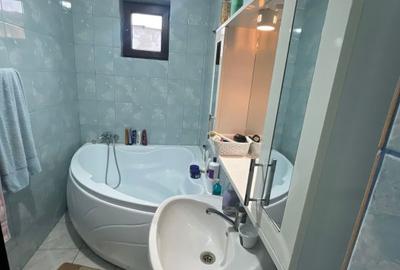Casa de Vanzare cu teren spatios,zona Pantelimon-Delfinului,langa Mega Mall&Lac; - 24