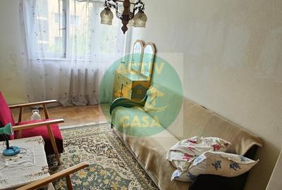 Apartament 3 camere, zona E.Teodoroiu, etaj intermediar - 5