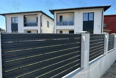 Casă cu 4 camere în Berceni