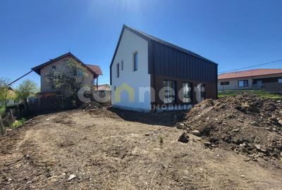 Casă de vanzare | 4 camere, 3 băi | Teren 500 mp I Tureni - 11