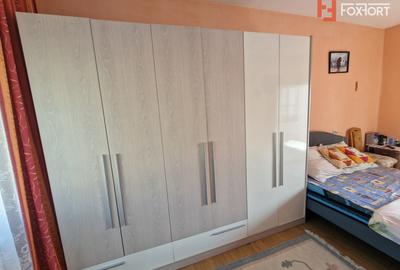 Casa individuala de vanzare cu 4 camere si teren de 800 mp - Recas - 1