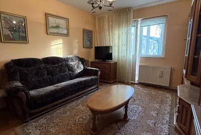 Apartament 3 camere liber la vanzare zona Astra - 1