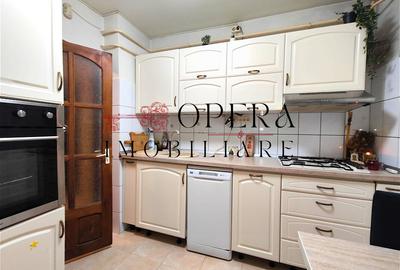 Apartament cu 4 camere decomandat, mobilat în Canta