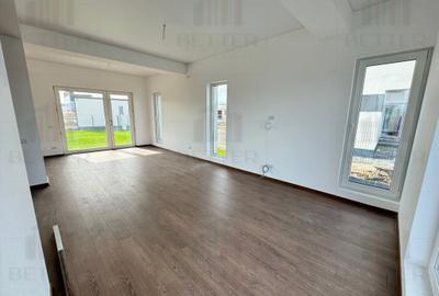 Casă nouă 4 camere individuală - mutare rapidă - acces asfaltat - 8