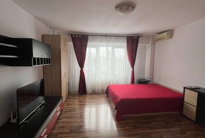 Garsonieră decomandată, mobilată în Militari