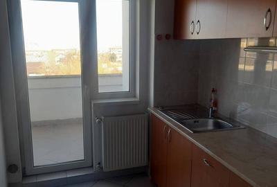 Apartament 2 camere, de vanzare, garaj,in Europa, zona benzinariei Mol - 3