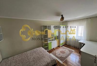 Apartament cu 3 camere decomandat, mobilat în Central