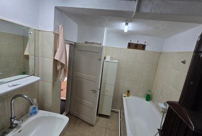Casa de vanzare Focsani, strada Odobesti - 8