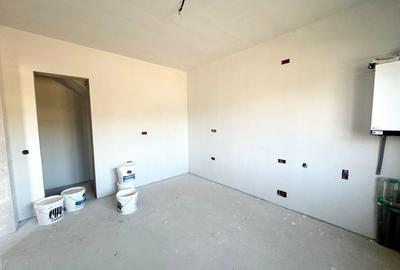 Casa tip duplex cu garaj, 130 mp utili - Floresti - 18