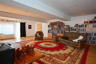 FILM&3D!Casa arhitectura flexibila:2 unitati,500mp teren,locuri parcare,Central, - 2