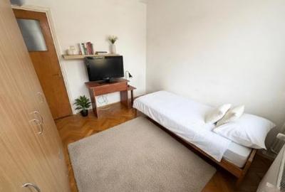 Apartament 3 Camere,Piata Trapezului,et.2/4,Amenajat,loc parcare,Liber - 3
