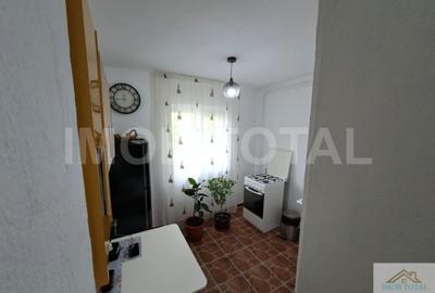 Apartament 3 Camere Decomandat, Etaj 3/4 - Zona Trivale (Ideal Locuit/Investitie - 9