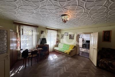 Casa de vanzare cu gradina si curte prima afisare zona Terezian Sibiu - 1