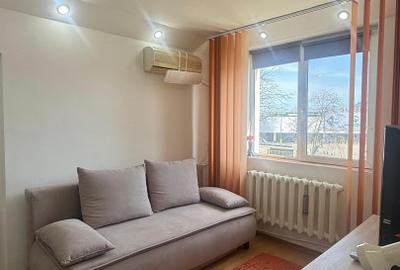 Apartament cu 2 camere semidecomandat, mobilat în City Park Mall