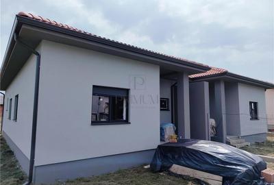 DUPLEX LA CHEIE - 3 DORMITOARE - TOATE UTILITATILE - 1
