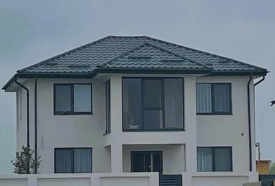 Casă individuală cu 5 camere în Berceni