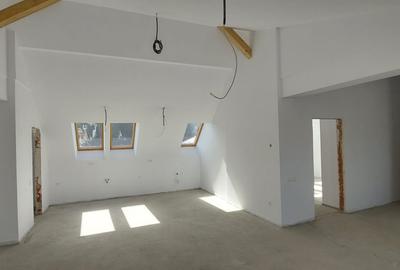 Imobilstar vinde penthouse semifinisat in bloc nou- Zona Papiu - 1