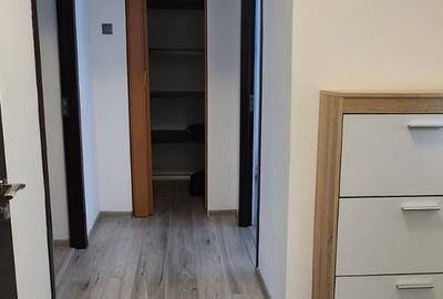 Apartament 3 camere, b-dul Victoriei, renovat, mobilat, utilat, parter / 8 etaje - 12