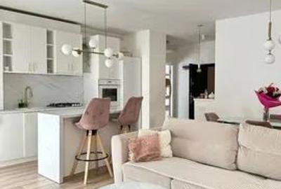 Apartament cu 2 camere semidecomandat, mobilat în Florești