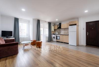 Apartament cu 3 camere semidecomandat, mobilat în Florești