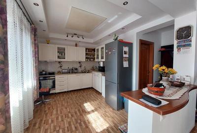 Casă individuală cu 4 camere în Vladimirescu