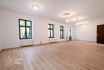 Birou 70 mp cu vedere la bulevard, lângă Parcul Regina Maria - 1