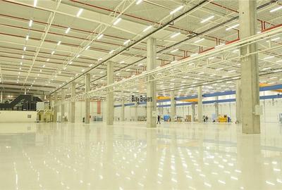 Spațiu industrial, 3211 mp în Central