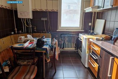 Apartament cu 2 camere semidecomandat, mobilat în Dărmănești