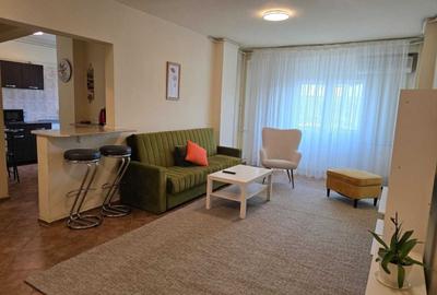Vand ap 2 camere zona restaurante bd. Decebal vedere pe bulevard - 3