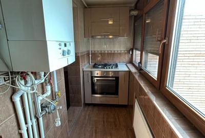 - Renovat recent! Apartament 3 camere Calarasi 4, et. intermediar. - 6
