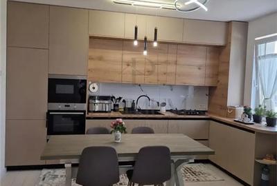 Apartament cu 3 camere decomandat în Giroc