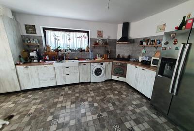 Casă modernă 2020, teren 450 mp - 1 Decembrie - 4