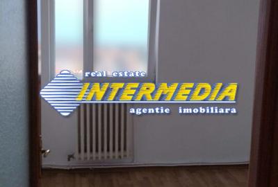 Apartament cu 3 camere de inchiriat in Cetate zona Bulevard Alba Iulia mobilat - 5