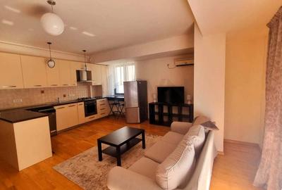 Apartament cu 3 camere decomandat, mobilat în Herăstrău