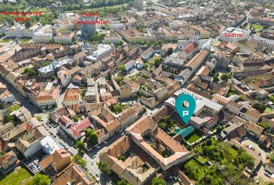 Apartament cu 4 camere decomandat în Central